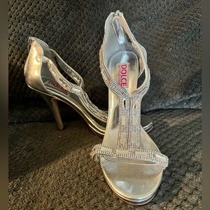 Dolce by Mojo Moxy size 8 silver rhinestone studded heels zipper on back. Party